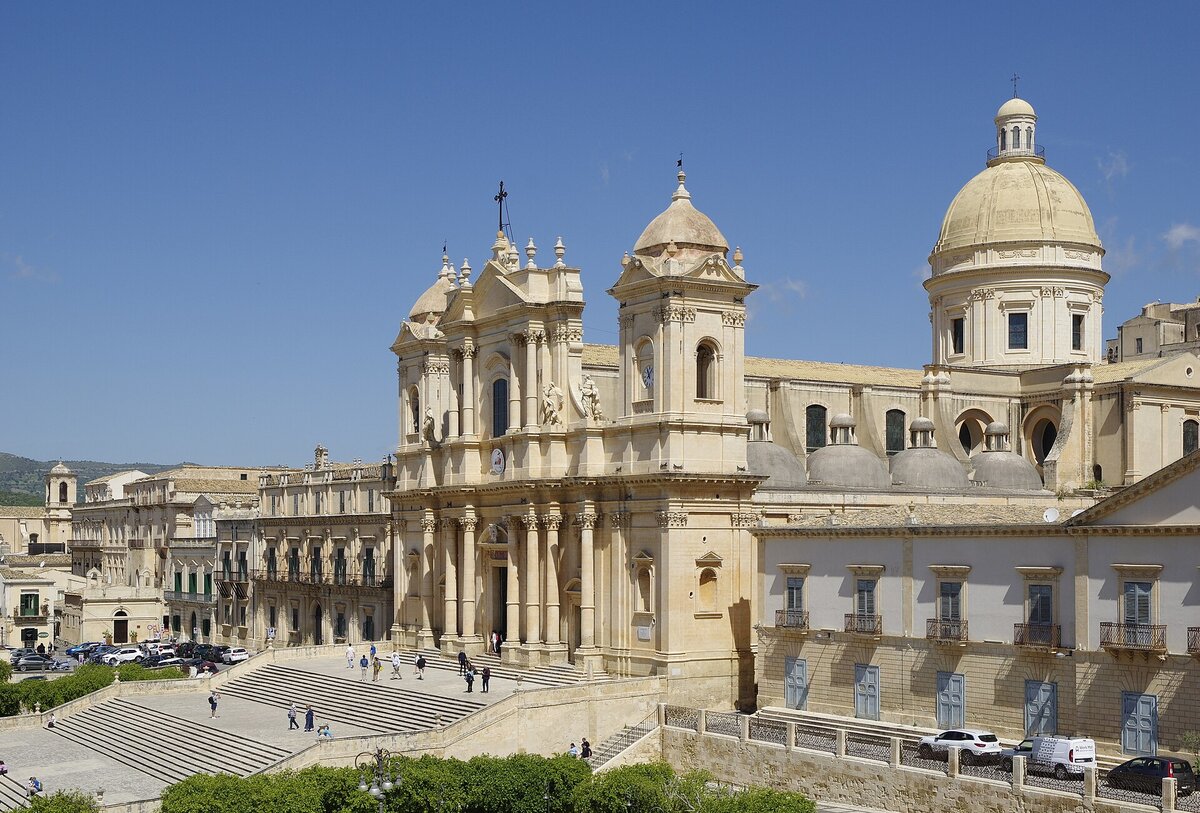 La Cattedrale barocca di Noto in pietra dorata